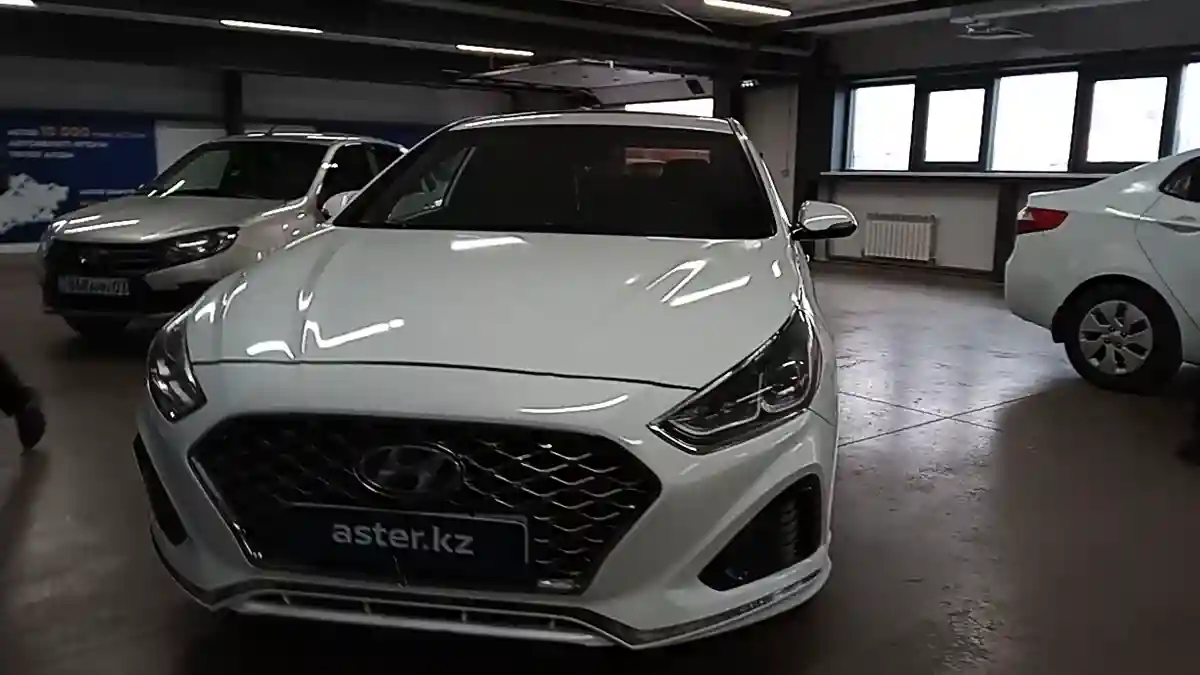 Hyundai Sonata 2017 года за 8 000 000 тг. в Астана
