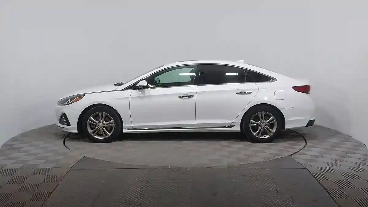 Hyundai Sonata 2018 года за 7 690 000 тг. в Астана