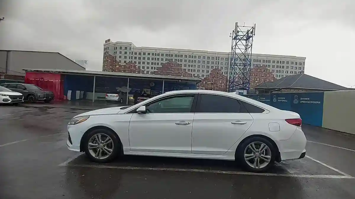 Hyundai Sonata 2018 года за 8 300 000 тг. в Шымкент