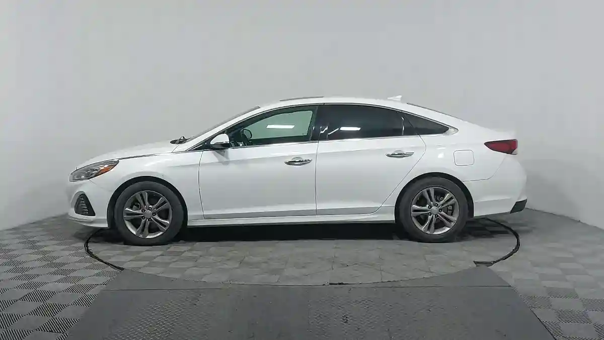 Hyundai Sonata 2018 года за 9 200 000 тг. в Астана