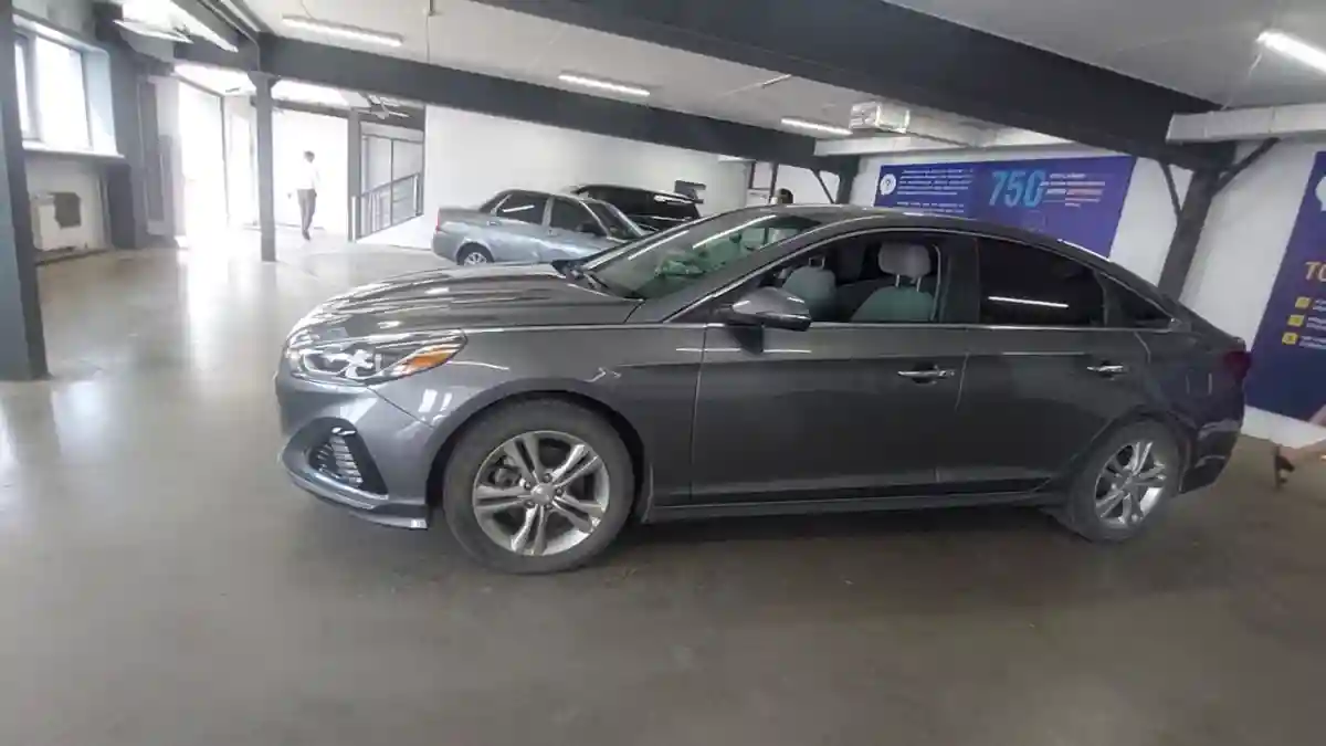 Hyundai Sonata 2019 года за 8 800 000 тг. в Астана