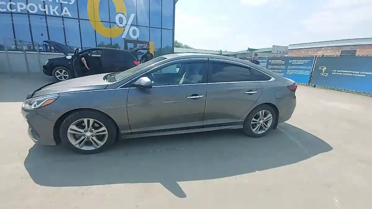 Hyundai Sonata 2017 года за 10 500 000 тг. в Актобе