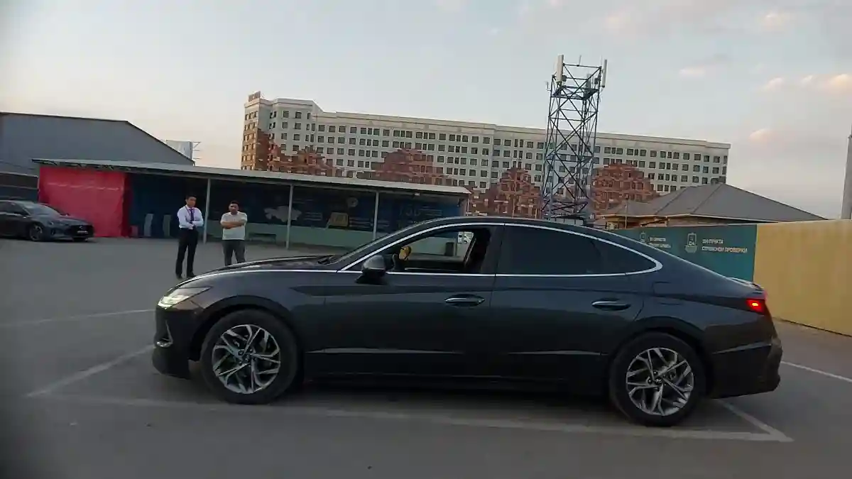 Hyundai Sonata 2020 года за 11 000 000 тг. в Шымкент