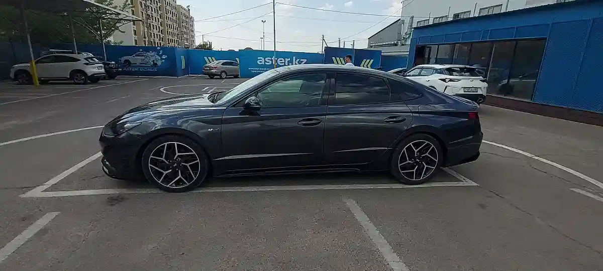 Hyundai Sonata 2021 года за 13 000 000 тг. в Алматы