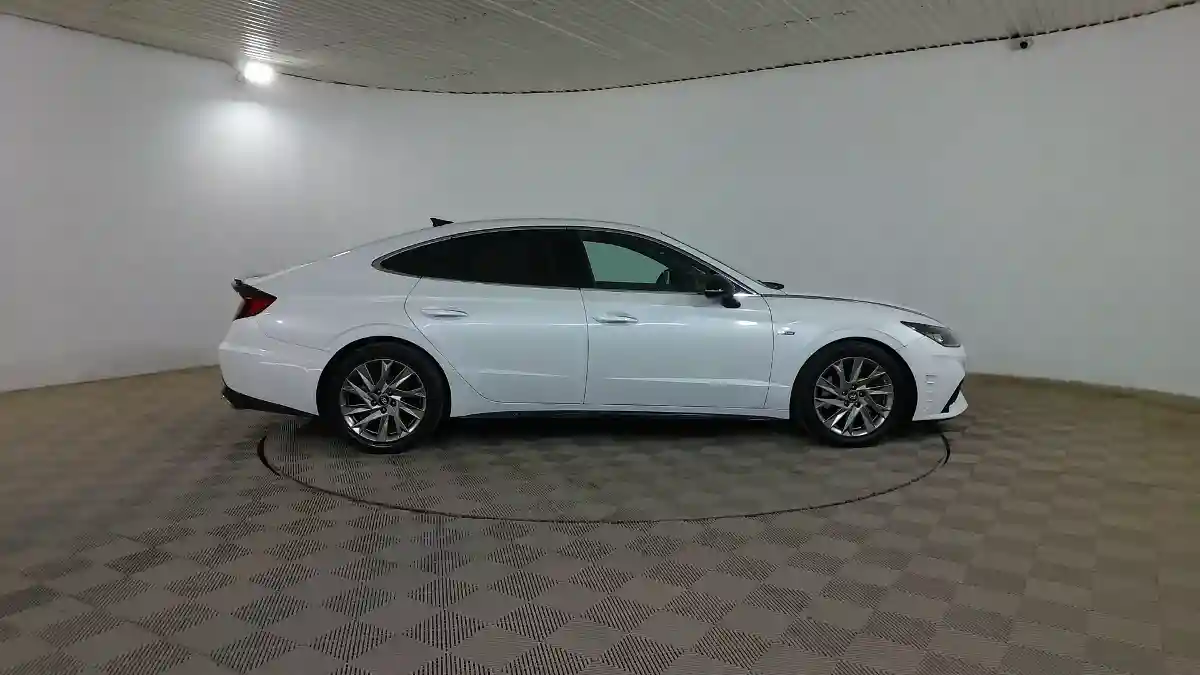 Hyundai Sonata 2021 года за 10 990 000 тг. в Шымкент