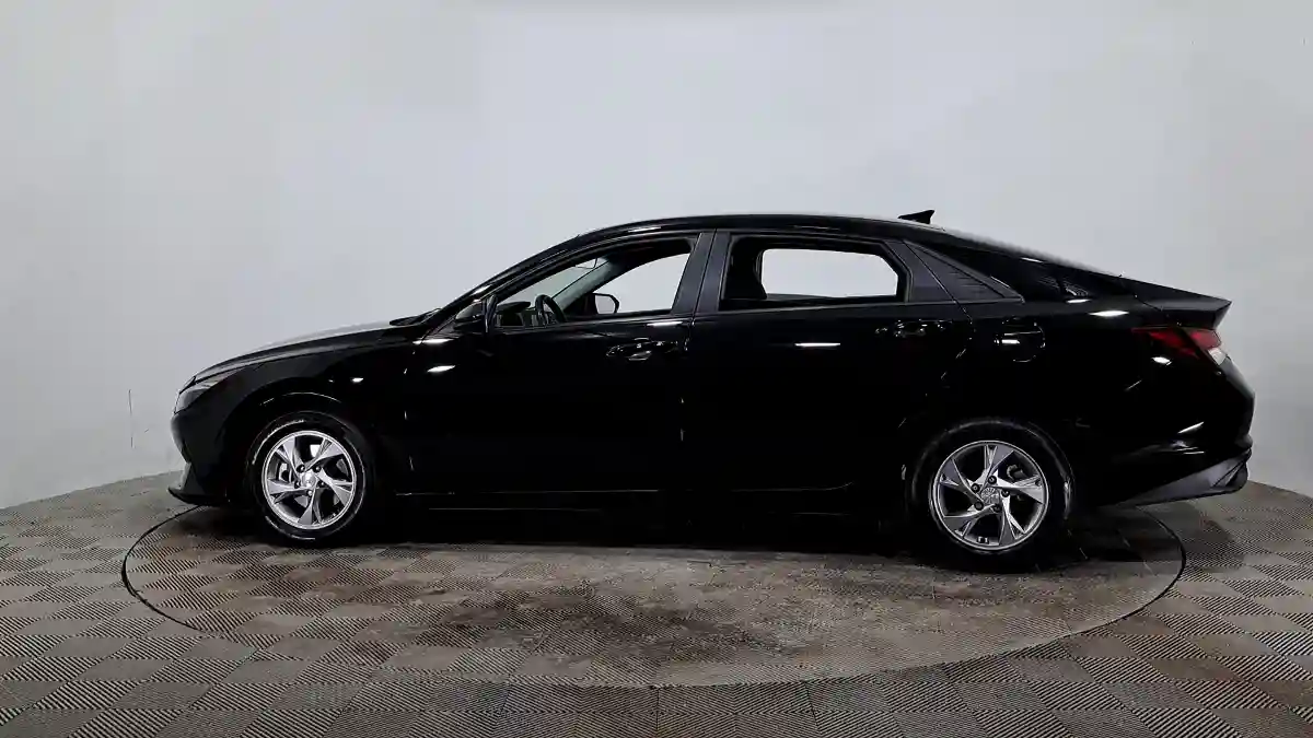 Hyundai Elantra 2022 года за 8 390 000 тг. в Астана