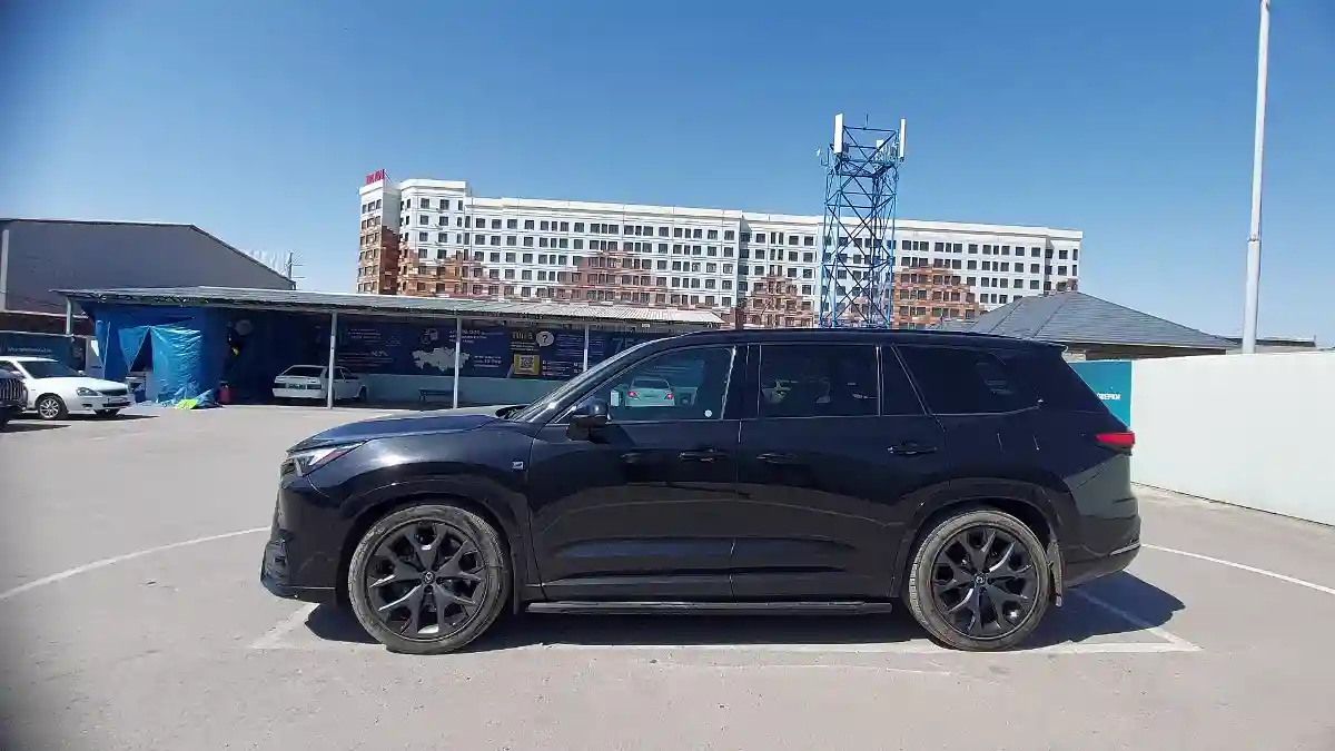 Lexus TX 2023 года за 50 000 000 тг. в Шымкент