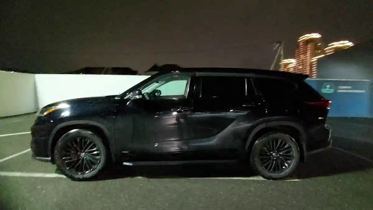 Toyota Highlander 2021 года за 25 000 000 тг. в Шымкент