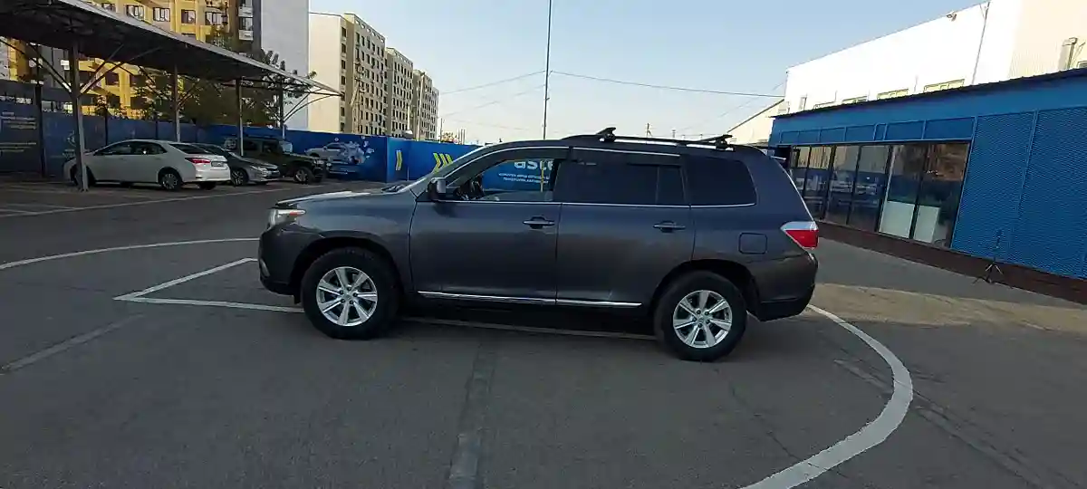 Toyota Highlander 2010 года за 10 000 000 тг. в Алматы