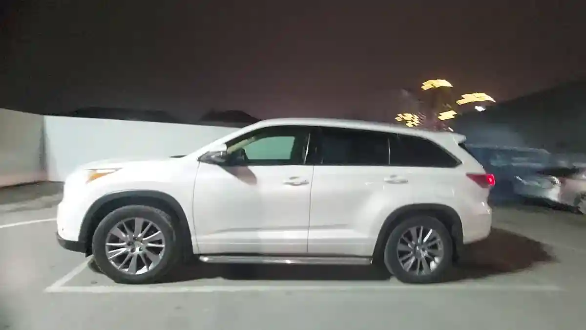 Toyota Highlander 2014 года за 16 800 000 тг. в Шымкент