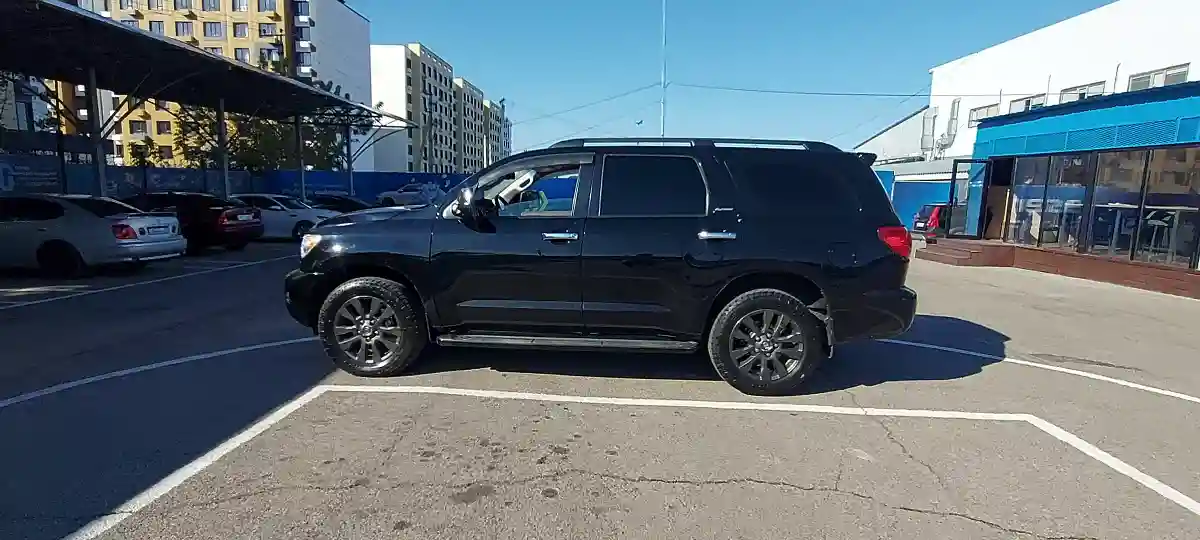 Toyota Sequoia 2011 года за 19 000 000 тг. в Алматы