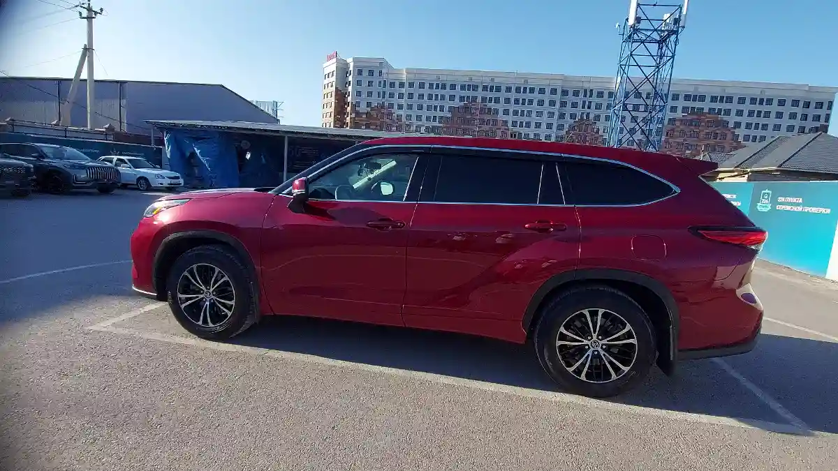 Toyota Highlander 2020 года за 21 000 000 тг. в Шымкент