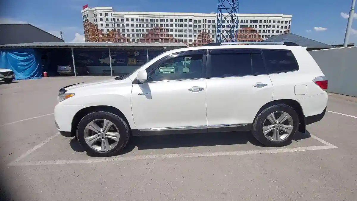 Toyota Highlander 2013 года за 13 500 000 тг. в Шымкент