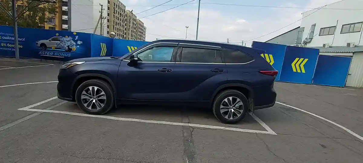 Toyota Highlander 2021 года за 27 000 000 тг. в Алматы