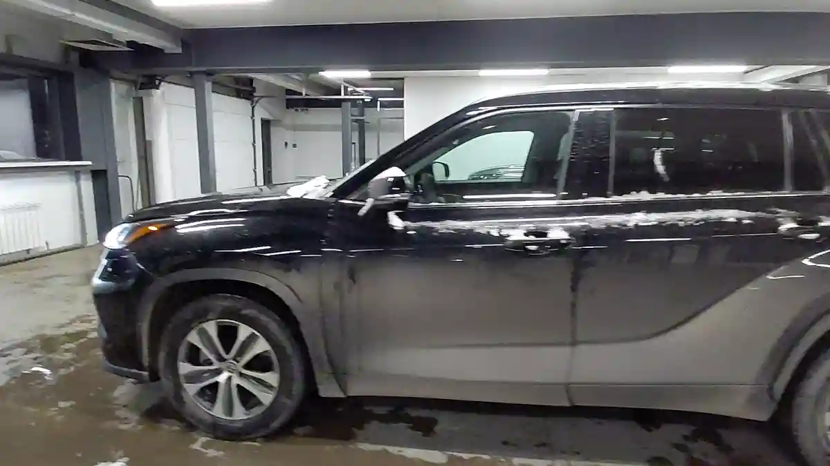Toyota Highlander 2020 года за 14 200 000 тг. в Астана