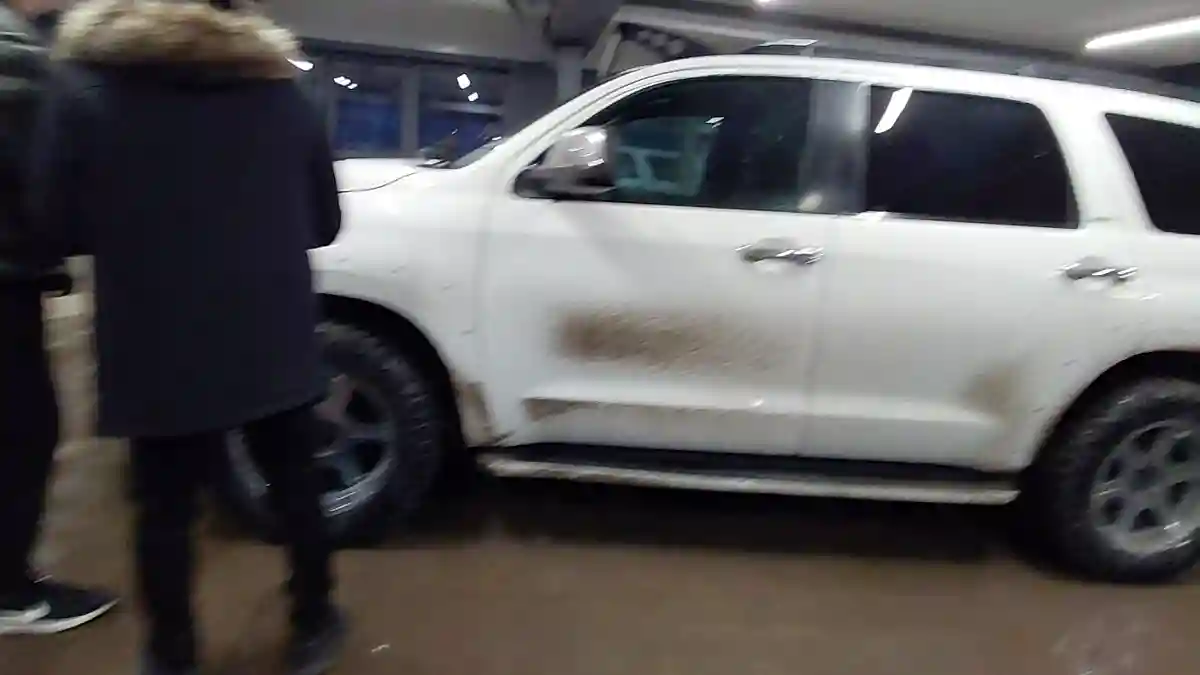 Toyota Sequoia 2009 года за 15 000 000 тг. в Астана