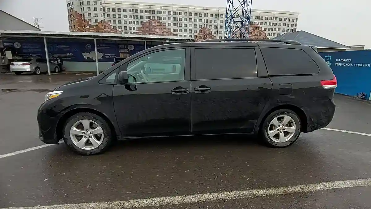 Toyota Sienna 2013 года за 13 000 000 тг. в Шымкент