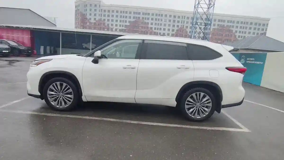 Toyota Highlander 2020 года за 26 000 000 тг. в Шымкент