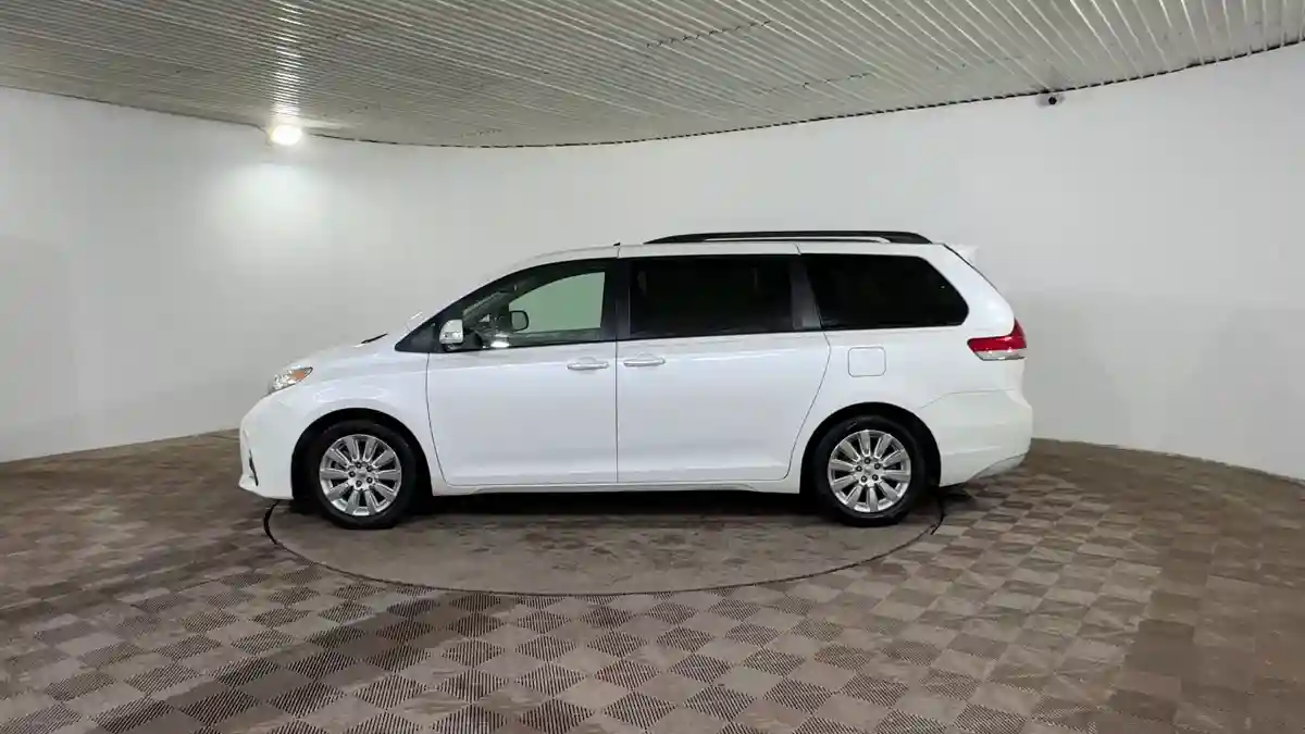 Toyota Sienna 2014 года за 13 000 000 тг. в Шымкент