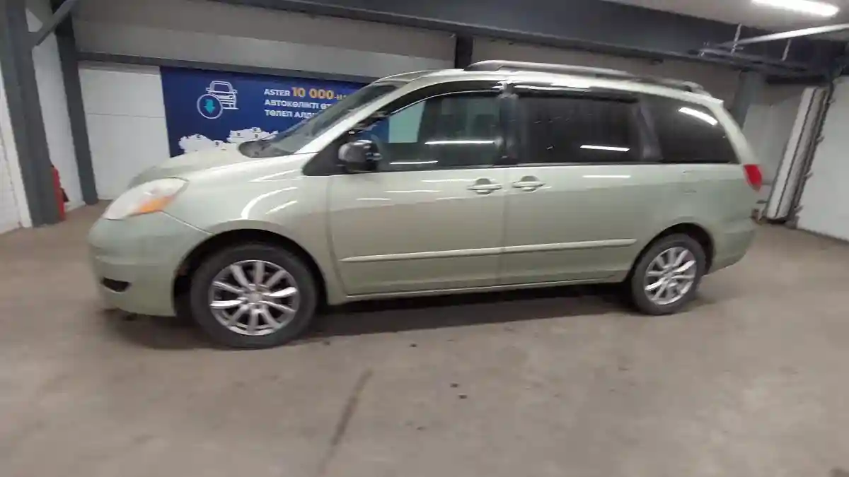 Toyota Sienna 2006 года за 9 000 000 тг. в Астана