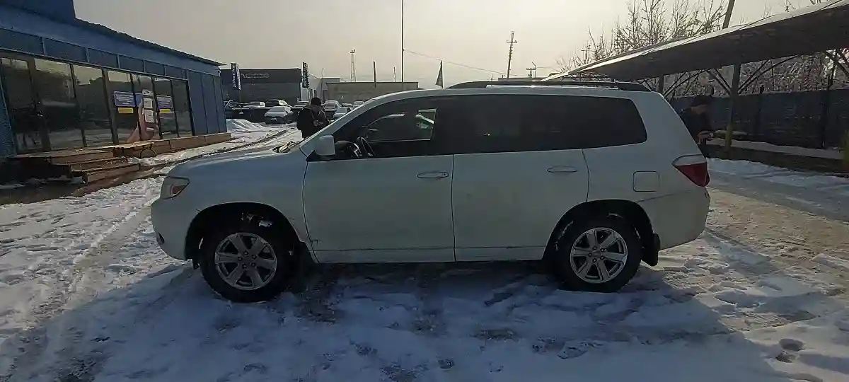 Toyota Highlander 2009 года за 9 500 000 тг. в Алматы