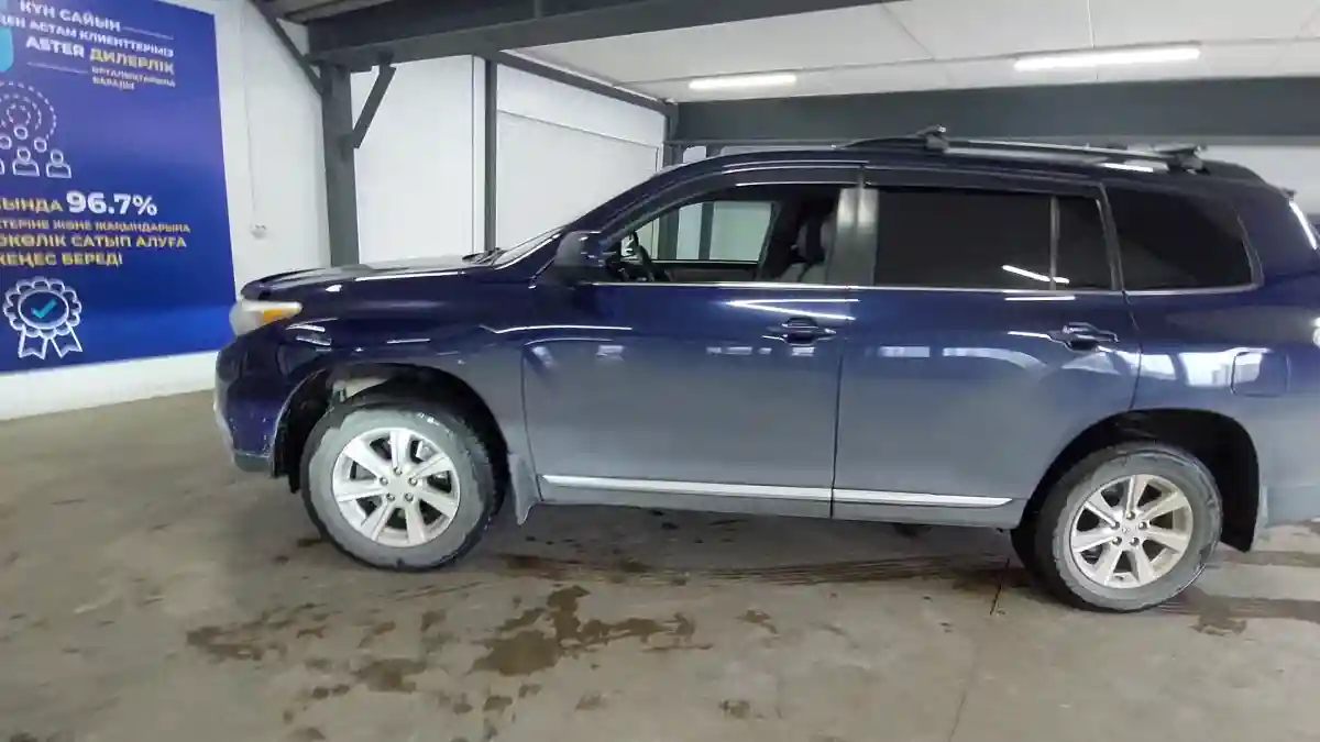 Toyota Highlander 2011 года за 11 000 000 тг. в Астана