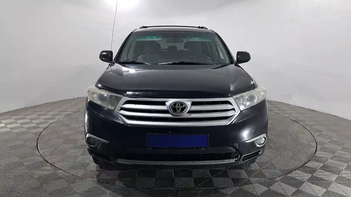 Toyota Highlander 2011 года за 9 890 000 тг. в Павлодар