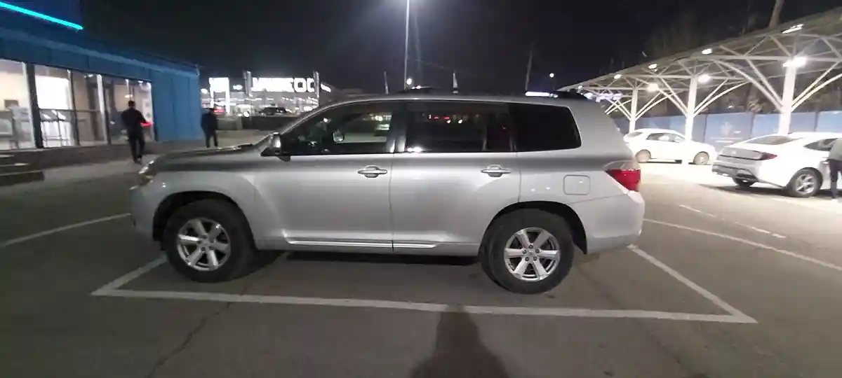 Toyota Highlander 2010 года за 9 200 000 тг. в Алматы