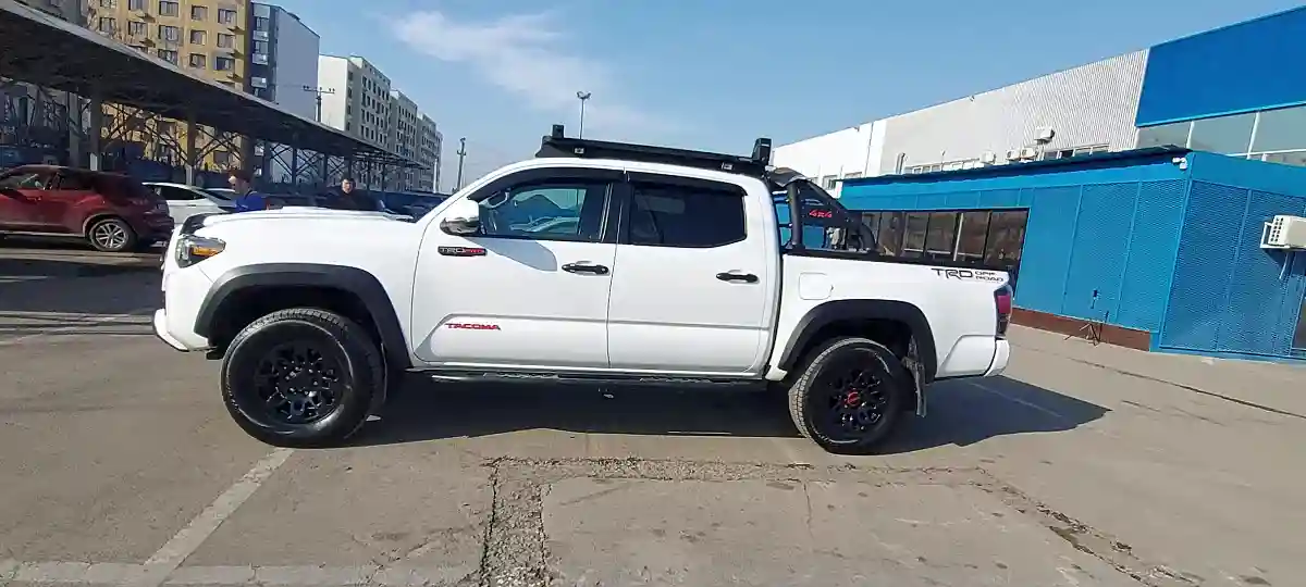 Toyota Tacoma 2021 года за 25 000 000 тг. в Алматы