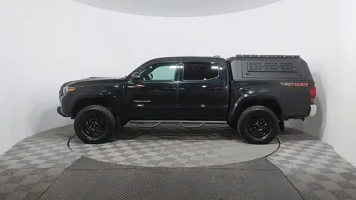 Toyota Tacoma 2020 года за 15 590 000 тг. в Астана