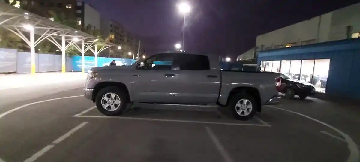 Toyota Tundra 2021 года за 29 000 000 тг. в Алматы