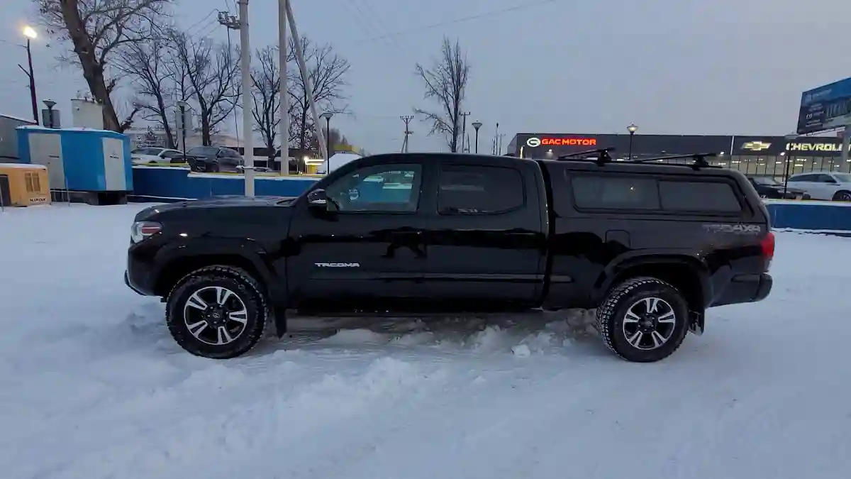 Toyota Tacoma 2018 года за 20 600 000 тг. в Алматы