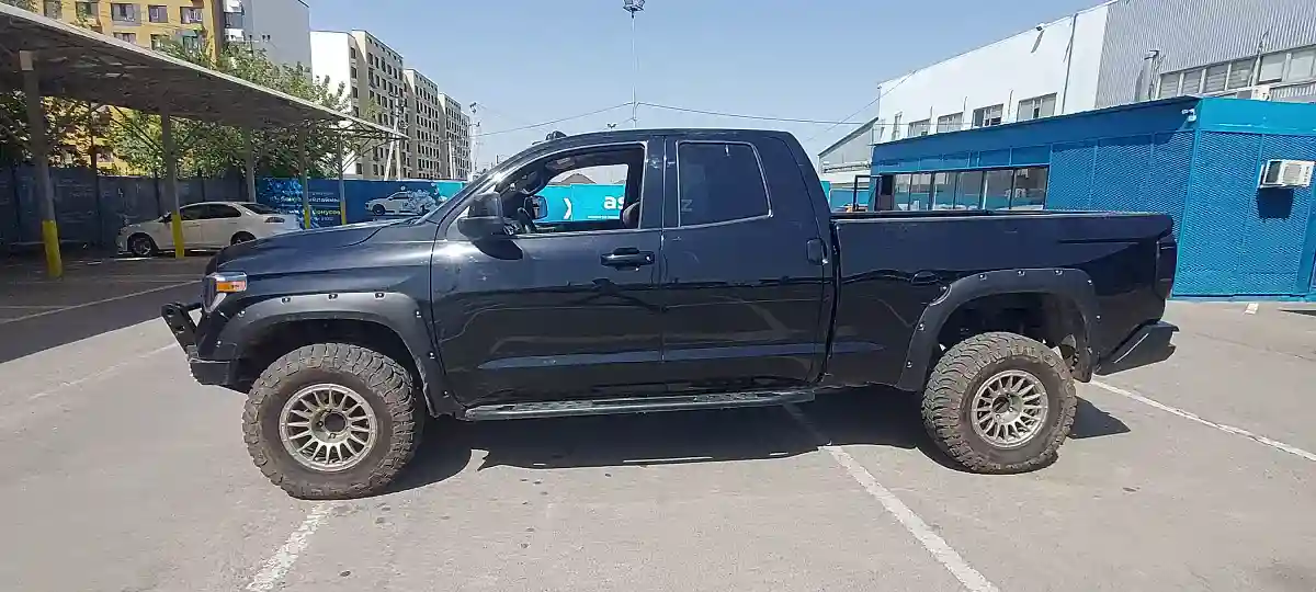 Toyota Tundra 2014 года за 25 000 000 тг. в Алматы