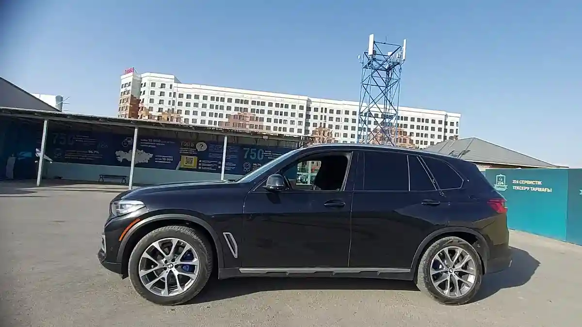 BMW X5 2018 года за 30 000 000 тг. в Шымкент