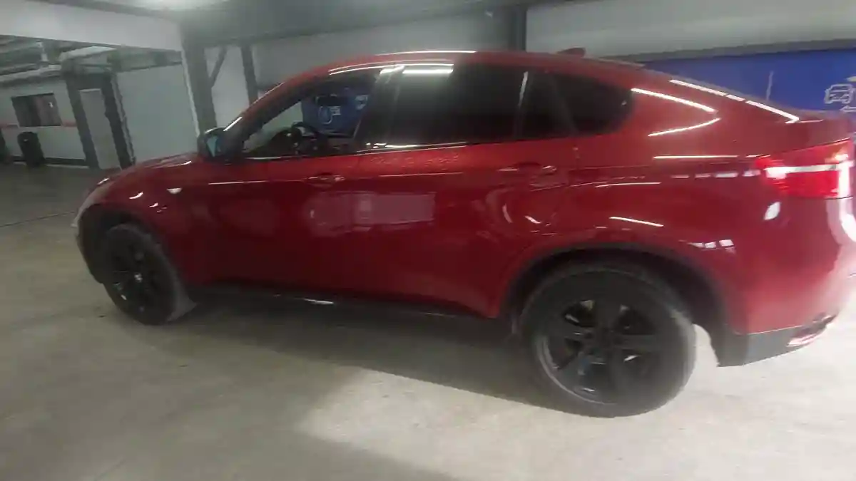 BMW X6 2011 года за 12 000 000 тг. в Астана