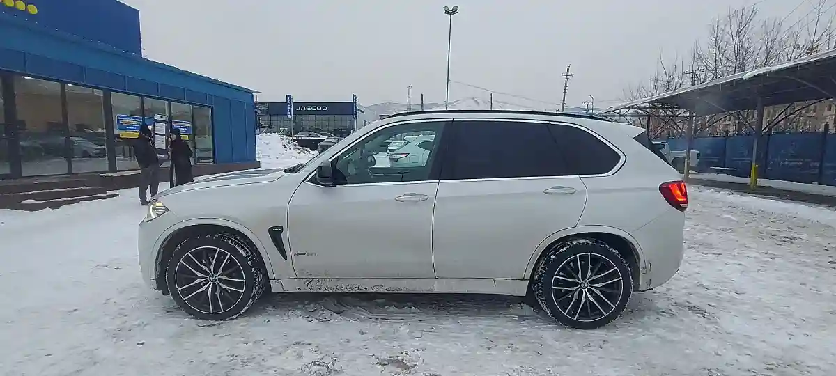 BMW X5 2015 года за 16 000 000 тг. в Алматы