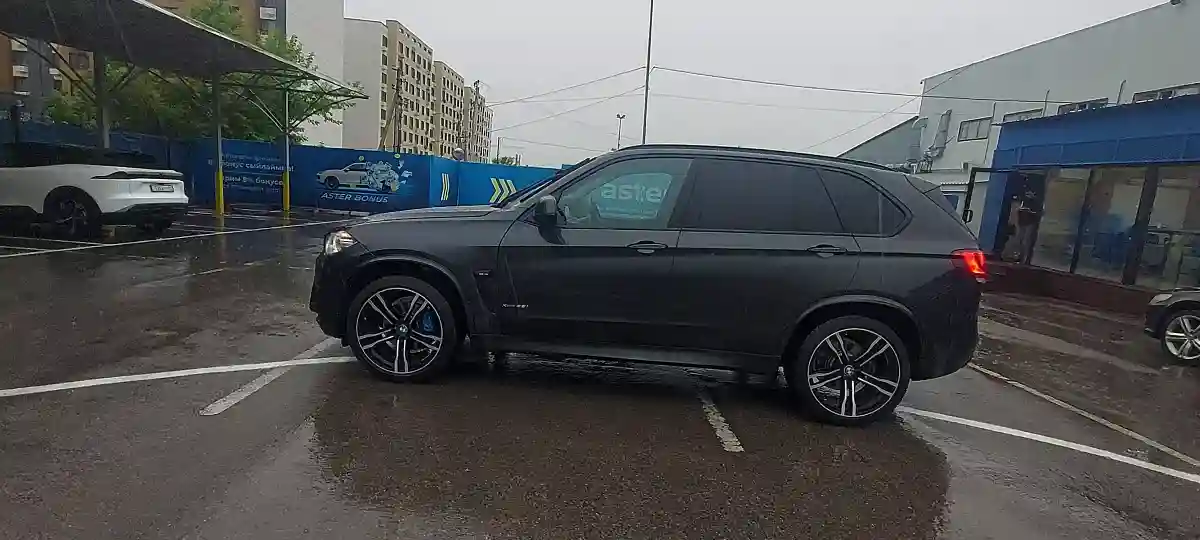 BMW X5 2016 года за 18 000 000 тг. в Алматы