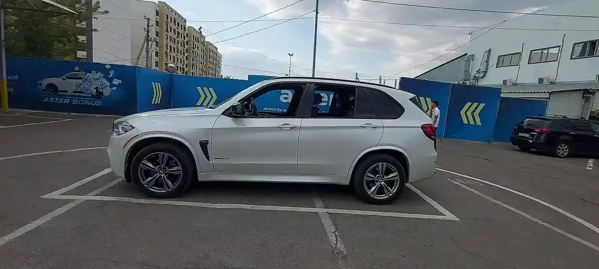 BMW X5 2015 года за 15 500 000 тг. в Алматы