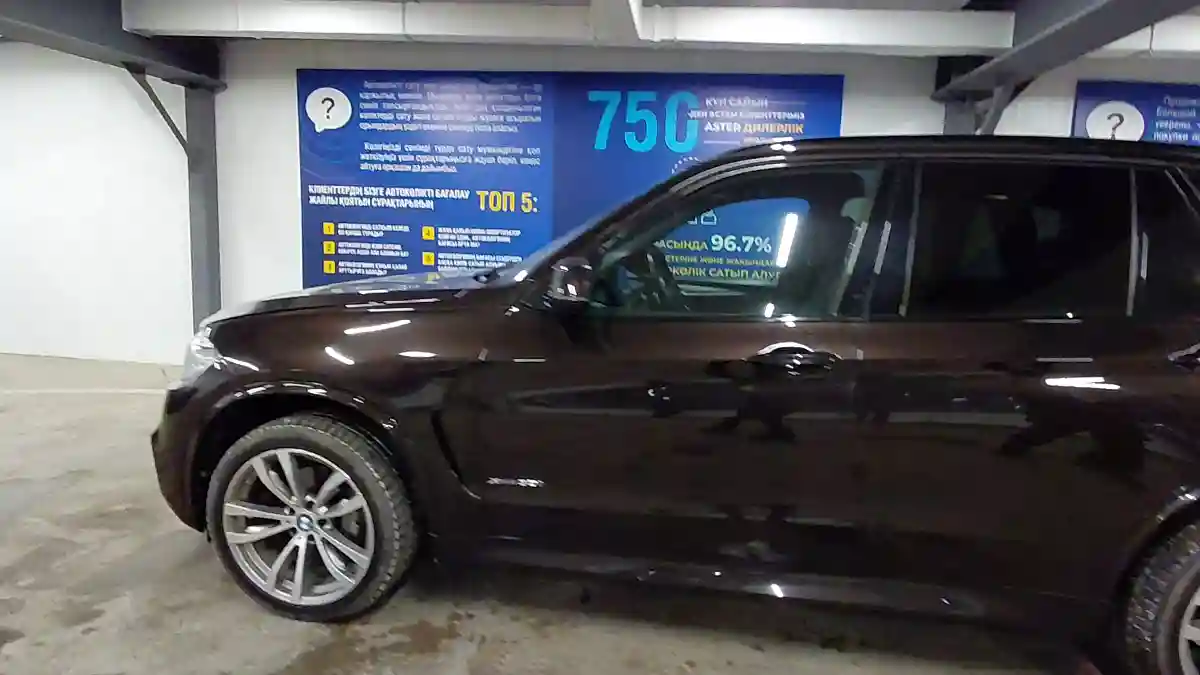 BMW X5 2014 года за 14 000 000 тг. в Астана