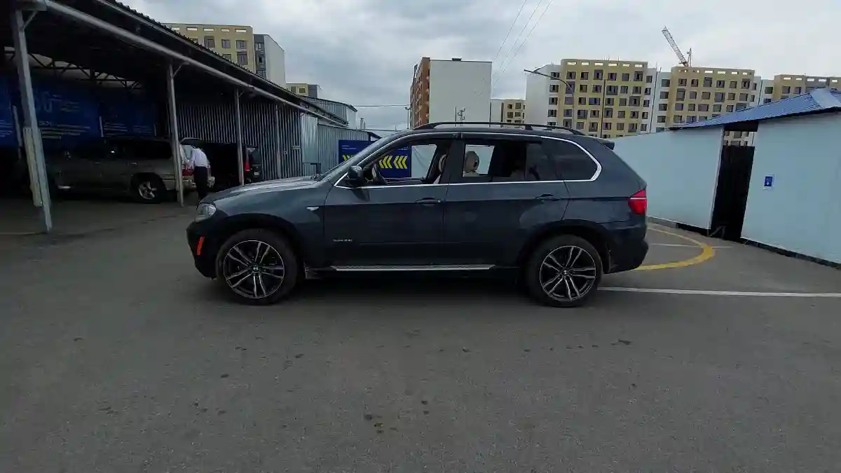 BMW X5 2012 года за 10 000 000 тг. в Алматы