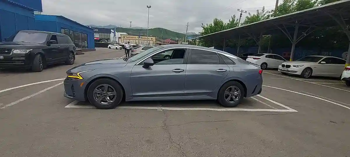 Kia K5 2021 года за 12 300 000 тг. в Алматы
