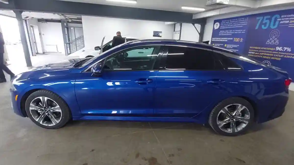 Kia K5 2022 года за 12 000 000 тг. в Астана