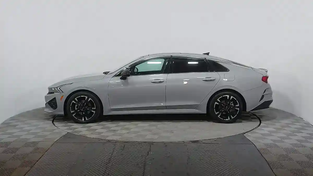 Kia K5 2021 года за 11 490 000 тг. в Астана