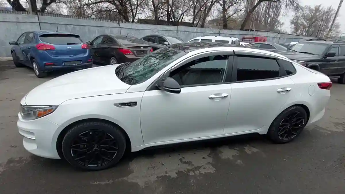 Kia Optima 2017 года за 11 000 000 тг. в Алматы