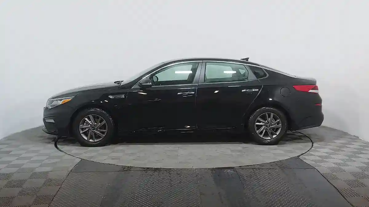 Kia Optima 2019 года за 9 000 000 тг. в Астана