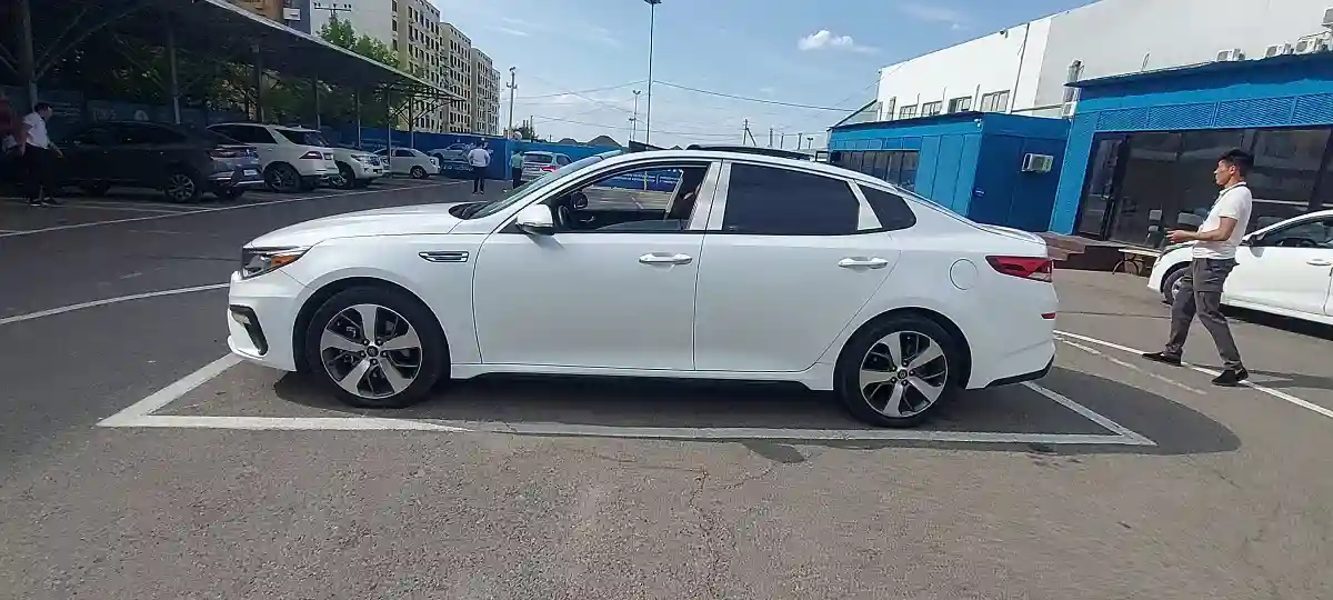 Kia Optima 2018 года за 8 800 000 тг. в Алматы