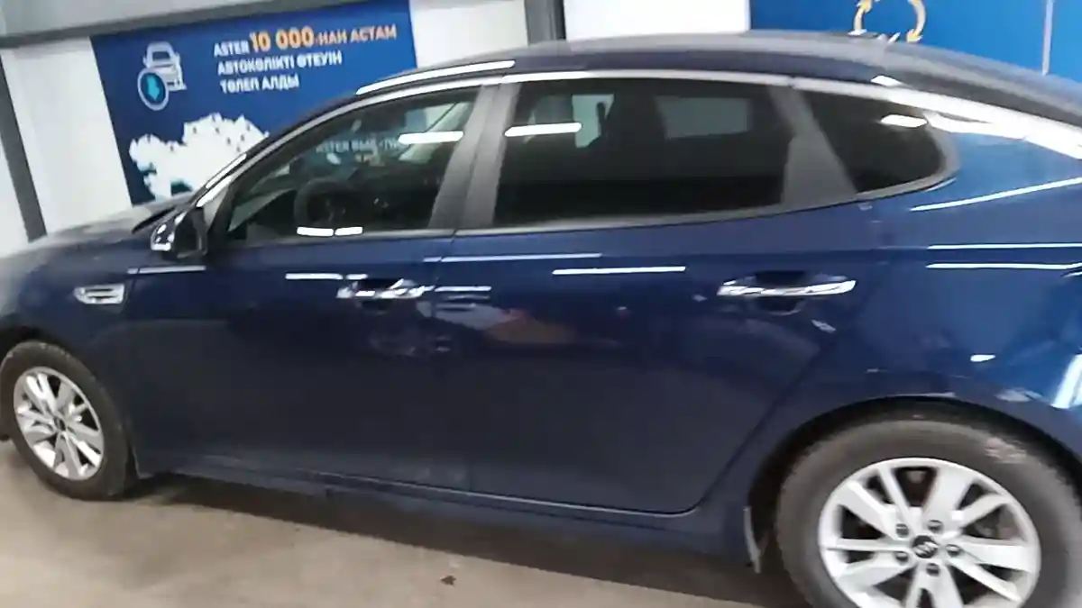 Kia Optima 2017 года за 8 000 000 тг. в Астана