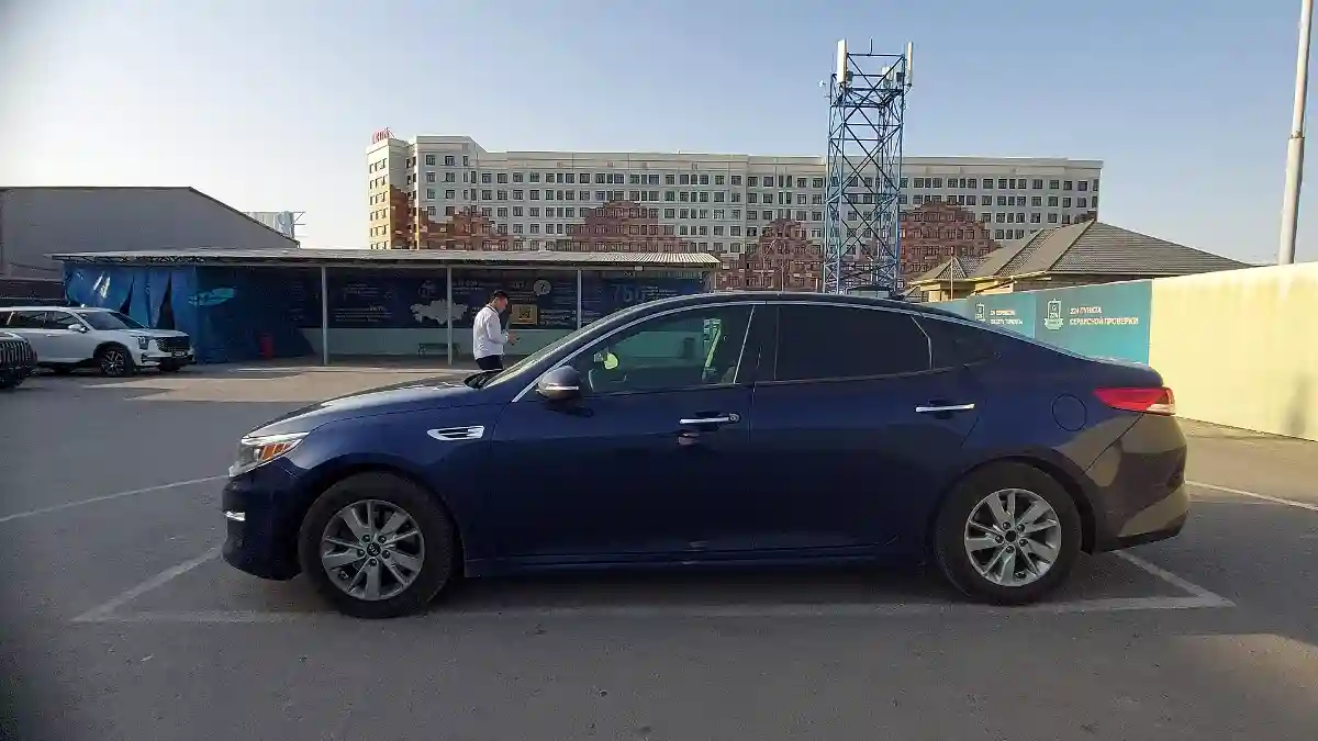 Kia Optima 2017 года за 10 000 000 тг. в Шымкент