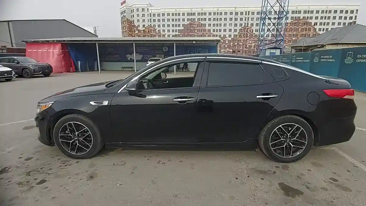 Kia Optima 2017 года за 9 500 000 тг. в Шымкент