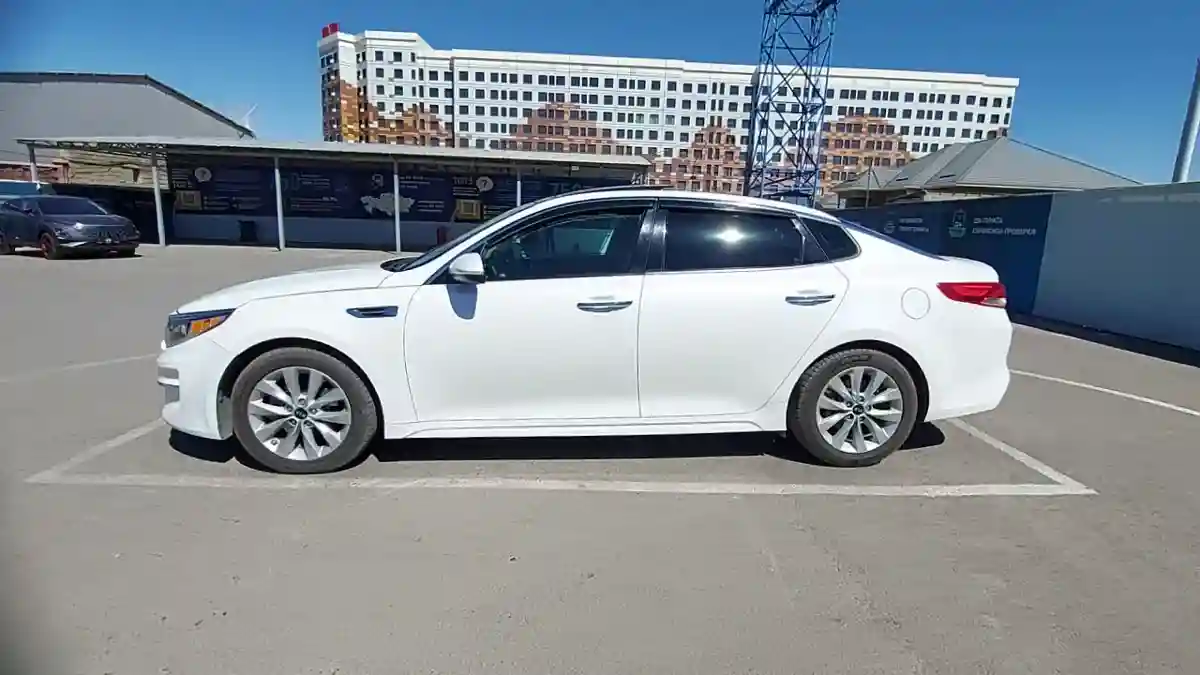 Kia Optima 2016 года за 10 500 000 тг. в Шымкент